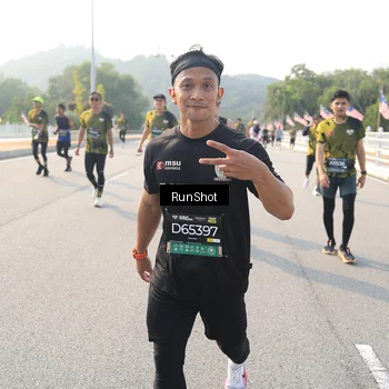Runner Photo 6902155