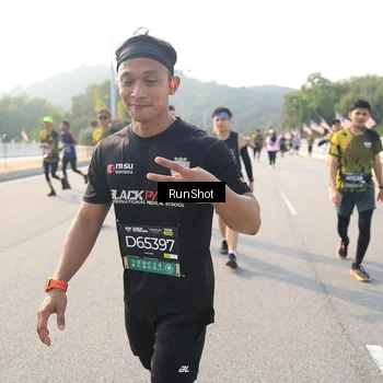 Runner Photo 6902165