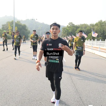 Runner Photo 6902166