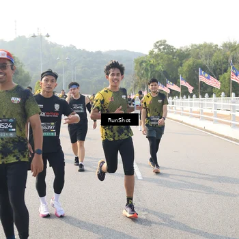 Runner Photo 6902170