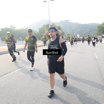 Runner Photo 6902187