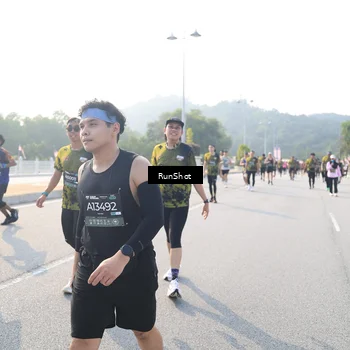 Runner Photo 6902195