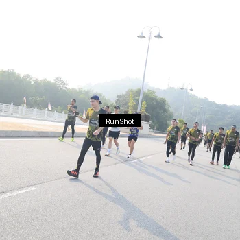 Runner Photo 6902251