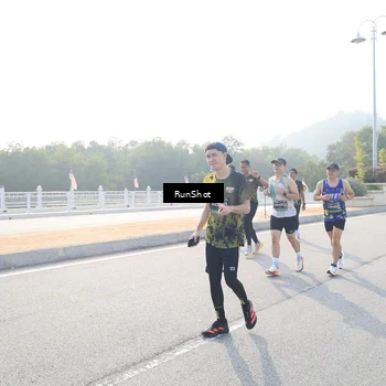 Runner Photo 6902278