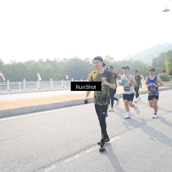 Runner Photo 6902282