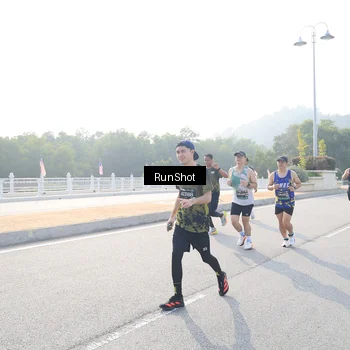 Runner Photo 6902284