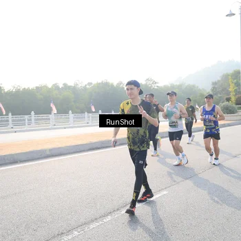 Runner Photo 6902289