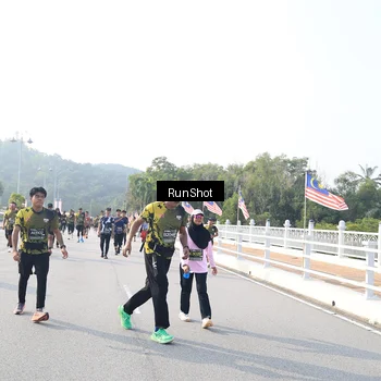 Runner Photo 6902359