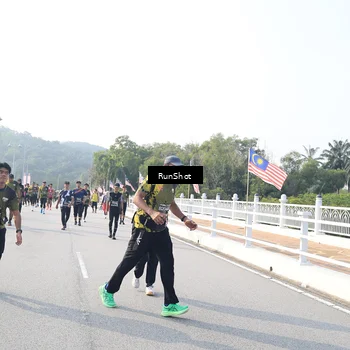 Runner Photo 6902367