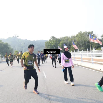Runner Photo 6902383