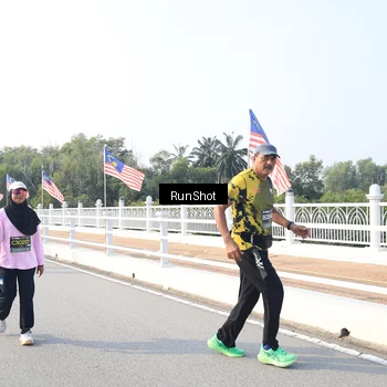 Runner Photo 6902391
