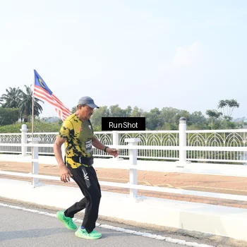 Runner Photo 6902392