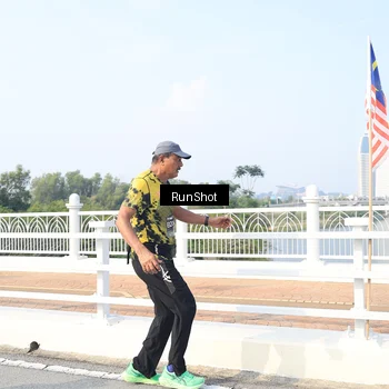 Runner Photo 6902400