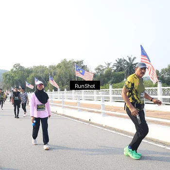 Runner Photo 6902406