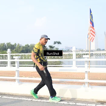 Runner Photo 6902429