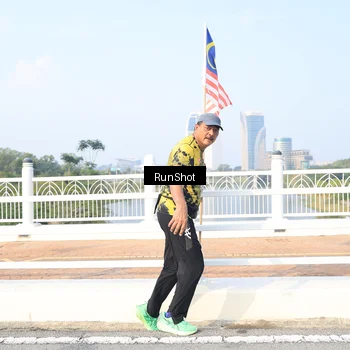 Runner Photo 6902436