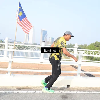 Runner Photo 6902456
