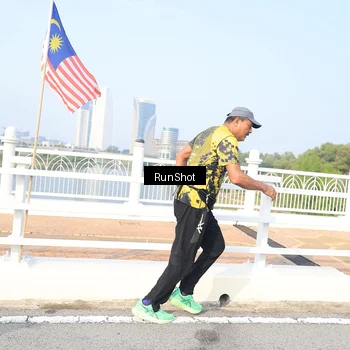 Runner Photo 6902465
