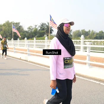 Runner Photo 6902466