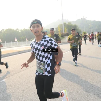 Runner Photo 6902508