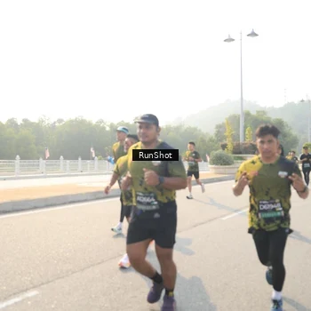 Runner Photo 6902523