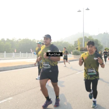 Runner Photo 6902524