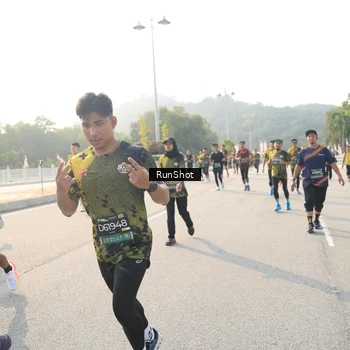 Runner Photo 6902549