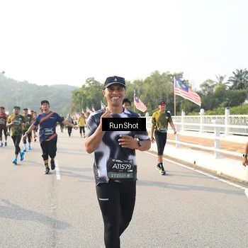 Runner Photo 6902554