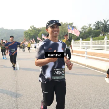 Runner Photo 6902569