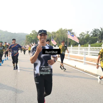 Runner Photo 6902574
