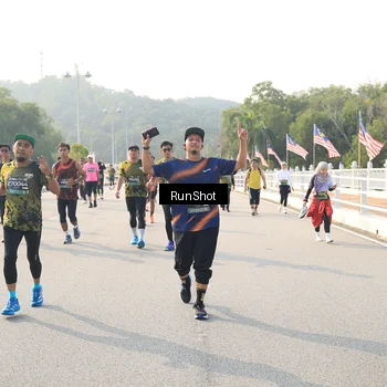 Runner Photo 6902603
