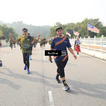 Runner Photo 6902661