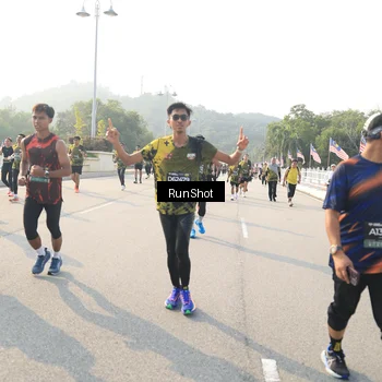 Runner Photo 6902680