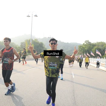 Runner Photo 6902691