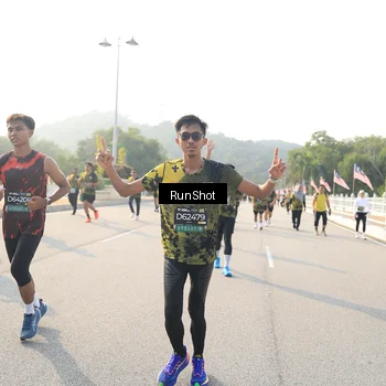 Runner Photo 6902694