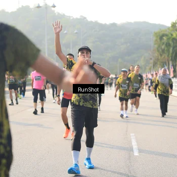Runner Photo 6902695