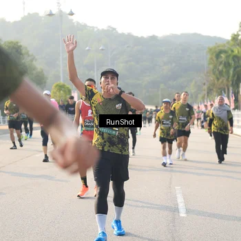 Runner Photo 6902707
