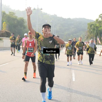 Runner Photo 6902736