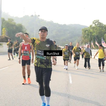 Runner Photo 6902748