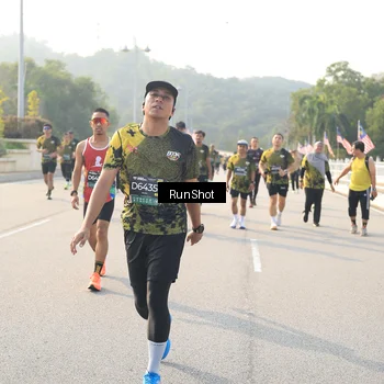Runner Photo 6902751