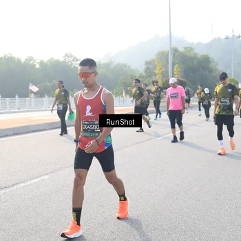 Runner Photo 6902784