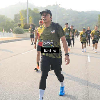 Runner Photo 6902797