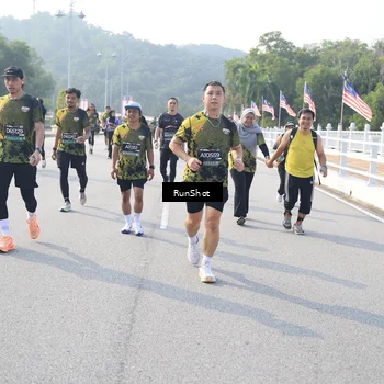 Runner Photo 6902805