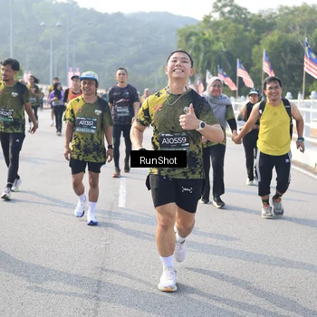 Runner Photo 6902815