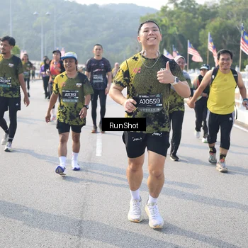 Runner Photo 6902817