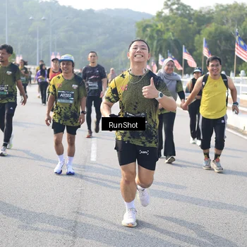 Runner Photo 6902821