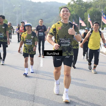 Runner Photo 6902822