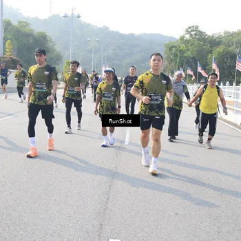 Runner Photo 6902828
