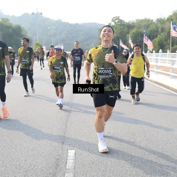 Runner Photo 6902846