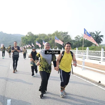 Runner Photo 6902879